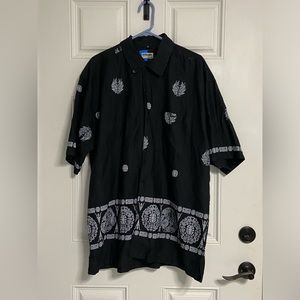 LIBRA DESIGNS Black GREEK Print Button Front Short Sleeve Shirt